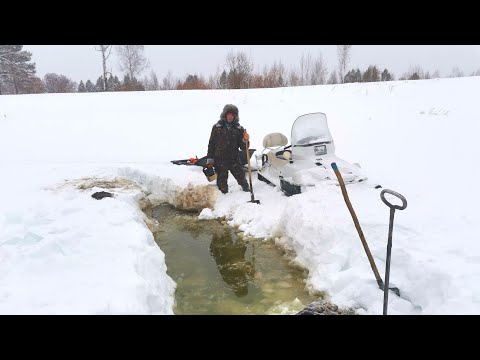 Видео: ИЩЕМ ЗАМОР В ОЗЁРАХ СИБИРИ. ШТУРМУЕМ СУГРОБЫ НА ЯМАХЕ.
