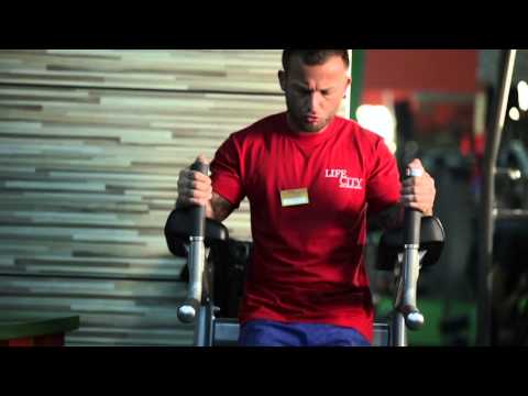 Видео: Круговая тренировка в тренажерном зале.  Тренер - Oleg Busel