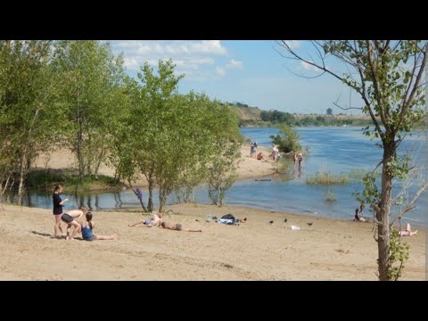 Видео: Путешествие на заброшенный "золотой пляж"