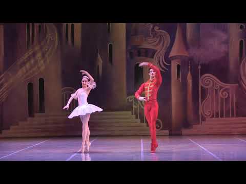 Видео: Адажио из балета "Щелкунчик". Анастасия Шевцова и Филипп Аржанов.