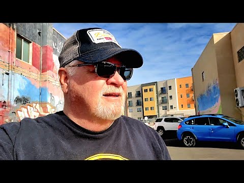 Видео: В поисках музыки, еды и развлечений | Краткий обзор Java Joe's | Надежда на вечно текущую реку