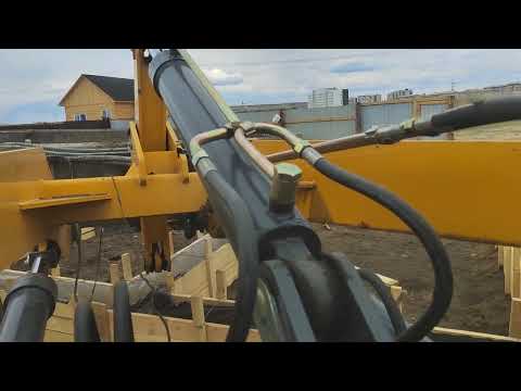 Видео: бетоносмеситель на фронтальном погрузчике.