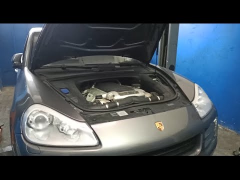 Видео: Как снять стартер на Porsche Cayenne 4.8 #starter #porsche #стартер #ремонтавто