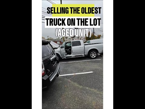 Видео: POV: Клиент покупает самый старый грузовик на стоянке!