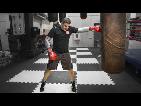 Видео: Как бить удар почтальона / Правильная техника бокса
