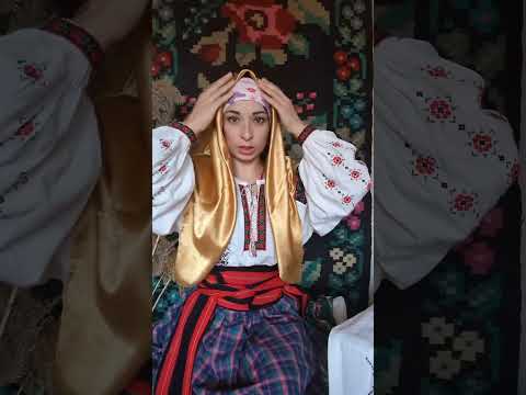 Видео: Як зав'язати хустку на голову, щоб вона не спадала?