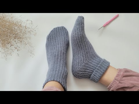 Видео: Як зв'язати шкарпетки гачком, розрахунки. How to crochet socks