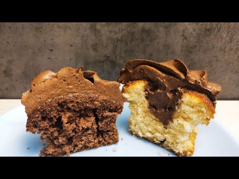 Видео: ВАНИЛЬНЫЕ КАПКЕЙКИ И ШОКОЛАДНЫЕ ИЗ ОДНОГО ТЕСТА!🌟VANILLA CAPCAKES AND CHOCOLATE FROM ONE Batter