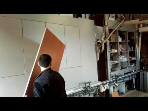 Видео: Распиловка ЛДСП на Вертикальном Форматно Раскроечном Станке