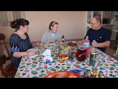 Видео: Сидим дома, а у нас день рождения