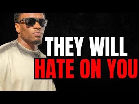 Видео: Как люди на самом деле ведут себя с мужчинами, играющими с телом