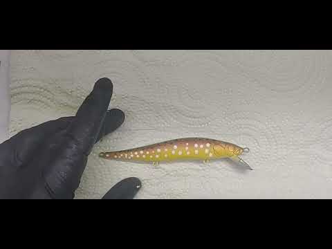 Видео: Индивидуальная окраска с изображением ручьевой форели на воблере Jerk bait.