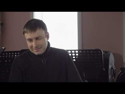 Видео: «Арт-среда» с Владиславом Косаревым, артистом, исполнителем советских песен.