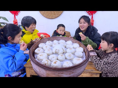 Видео: Начинка из тертой редьки действительно вкусная, приятнее, чем есть мясо.