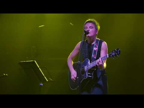 Видео: Сурганова и Оркестр - Ну почему же я вру. Петрозаводск. 10.02.2017.