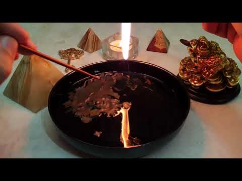 Видео: БУДЕТ ЛИ НОВОЕ ЗНАКОМСТВО. Гадание на воске.