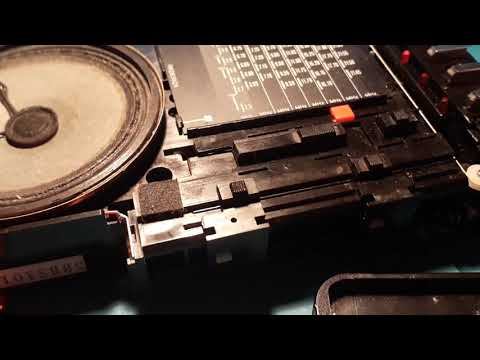 Видео: National RF-B50 очистил от грязи и нашёл обрыв на плате. Работает 👍