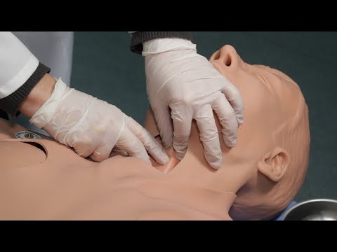 Видео: Техника выполнения экстренной коникотомии