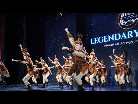 Видео: Ансамбль «АйЖан», город Алматы. Стилизованно-казахский танец «Арулар рухы»