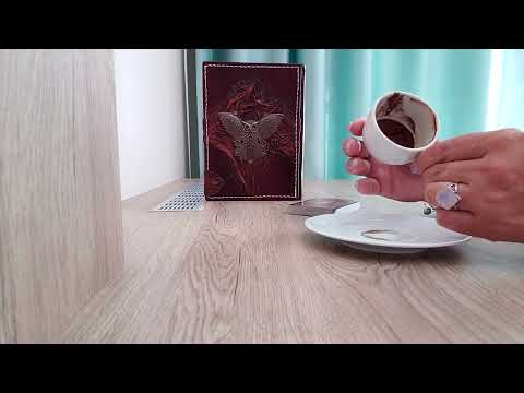 Видео: ⁉️Что он чувствует и думает обо мне здесь и сейчас? Гадание на кофейной гуще ☕️