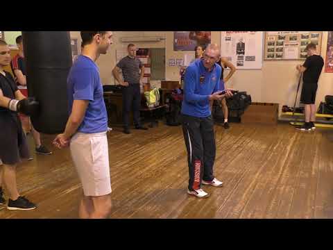 Видео: Бокс: скакалка для начинающих (English subs)