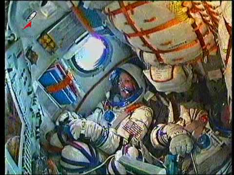 Видео: Старт КК Союз ТМА-18 (трансляция). Spacecraft Soyuz TMA-18 Start.