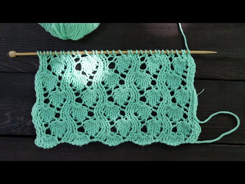 Видео: Узор «Ажурный лист» спицами 🌿 «Lace leaf» knitting pattern