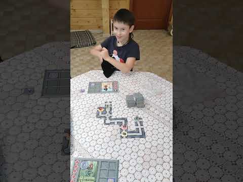 Видео: Обзор на игру "ПРИКЛЮЧЕНИЯ В ЗАМКЕ КАРАК"