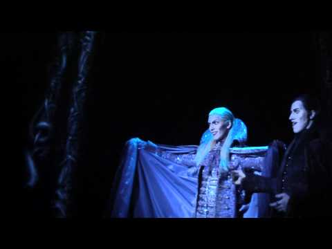 Видео: Граф Кролок Р  Колпаков приглашает в замок