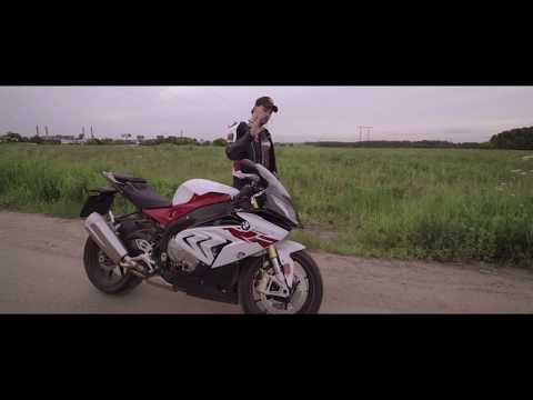 Видео: BMW S1000RR 2017. Что ты такое? Спортбайк задающий высоту!