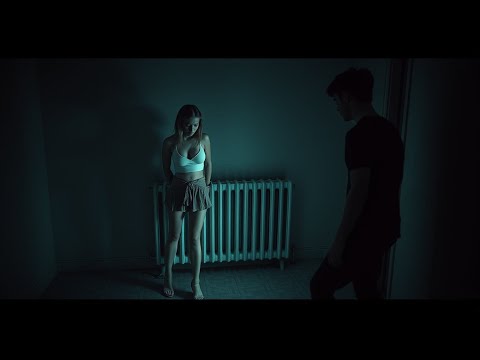 Видео: Они решили испытать судьбу и заключить контакт с дьяволом.Кто из них сможет выжить?Поцелуй зла☠️☠️☠️