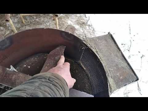 Видео: Устройство самодельного сено зерно измельчителя