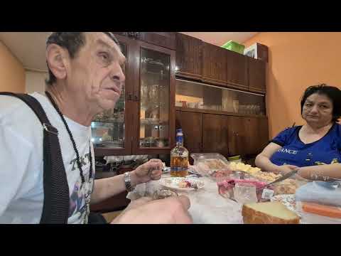 Видео: Празднования дня рождения с родителями с Батей и Мамой! Мне исполняется 29 Лет, Застолье пьянка!