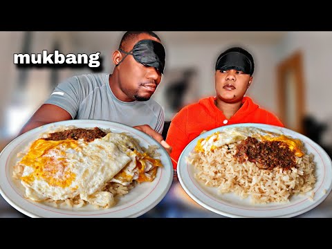 Видео: Мой муж получил то, что заслужил: африканская кухня в стиле мукбанг.