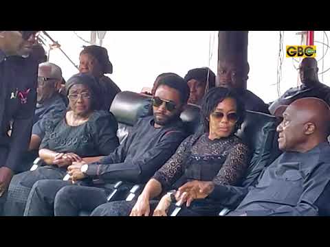 Видео: Президент Джон Драмани Махама посещает резиденцию бывшей первой леди Наны Конаду Агиеман Роулингс