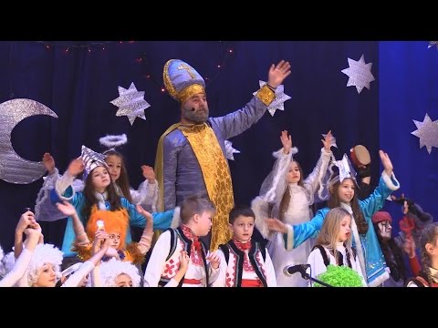Видео: "Іде зимовий Миколай". Театралізована вистава.