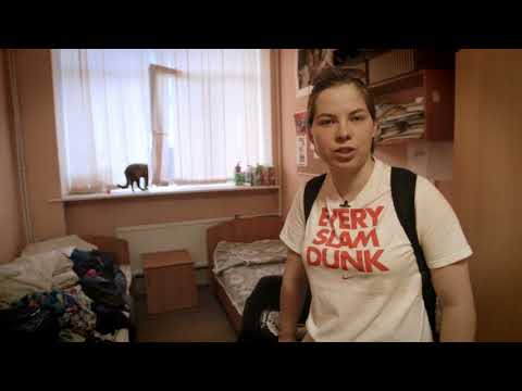 Видео: Юля KIWI — о женском баттл-рэпе, феминизме и о том, как баттлить парней. Проект БАТТЛ #3