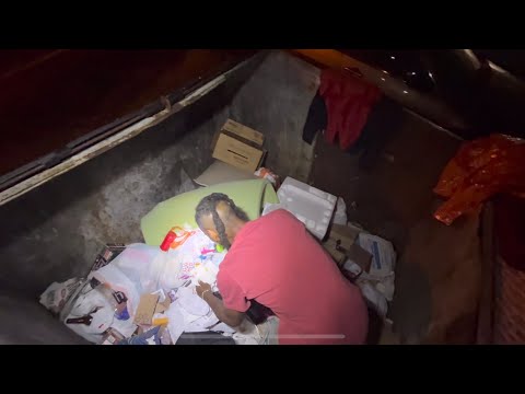 Видео: Лазим по мусоркам. Помойки. Жизнь в Америке. Элла