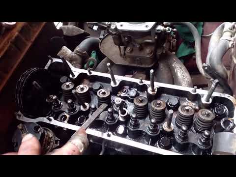 Видео: ДЕТАЛЬНО И ПОДРОБНО: Замена сальников клапанов ВАЗ 2101-07