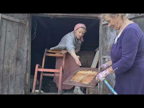 Видео: Разгружаем сарай, жарим свежепойманую рыбку. Наши БУДНИ
