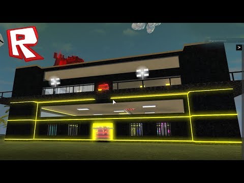 Видео: ПРОКАЧАЛ СВОЮ БАЗУ ПРОТИВ ЗОМБИ! РОБЛОКС