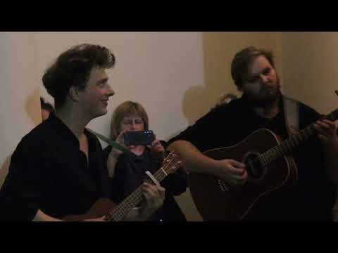 Видео: Бонд с кнопкой - Любовь @ акустика в павильоне Миловида парка Царицыно 21.09.2024