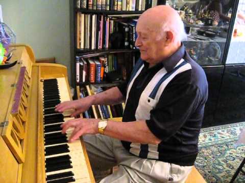 Видео: Владимир Клезмер играет фрейлехс