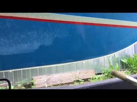 Видео: Заделка Сколов Катера Ниже Ватерлинии