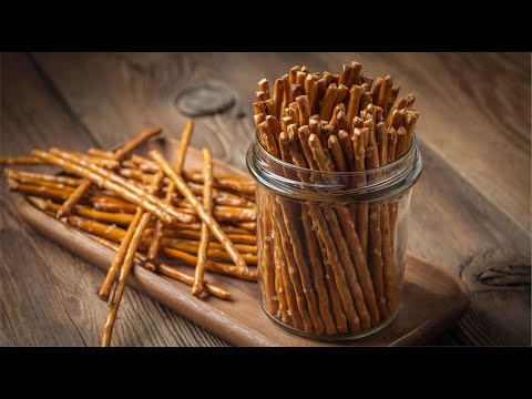 Видео: Как делают хлебную соломку  How to make bread straws