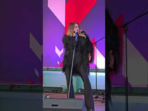 Видео: Ирина Дубцова- Не целуешь 15.09.2025.