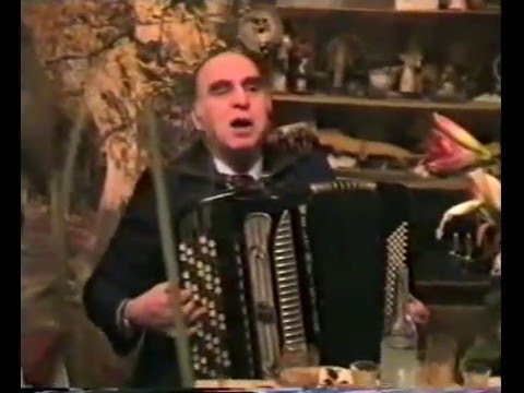 Видео: Виктор Темнов. Попури на песни Александра Аверкина. Дома у Аверкиных 1995 год февраль.