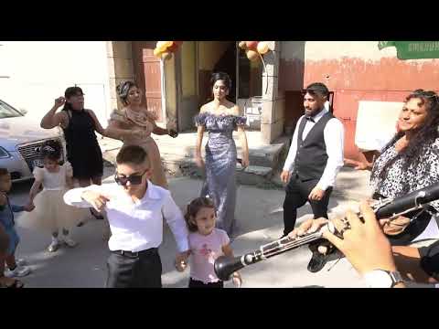 Видео: Кръщенето на Миладин и Ивон Ябланица