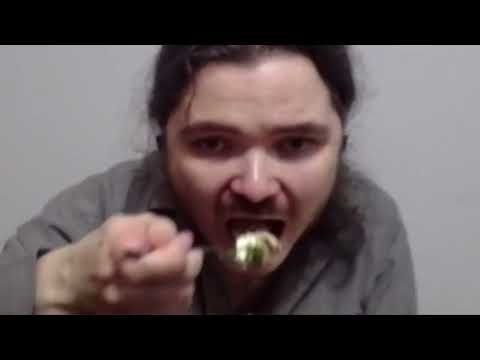 Видео: Маргинал кушоет. Самостоятельная жизнь для калоедов