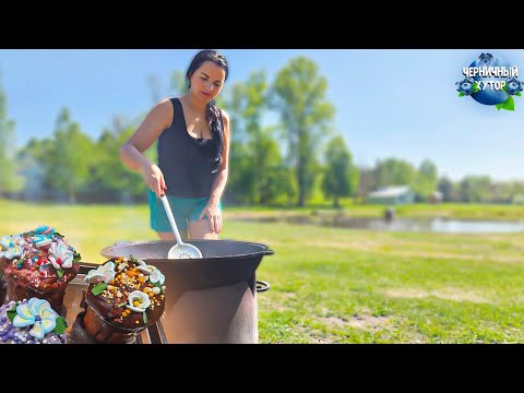 Видео: Перед Пасхой надо и потрудиться. Натягиваем потолки и обустраиваем дом.Приготовление куличей и плова